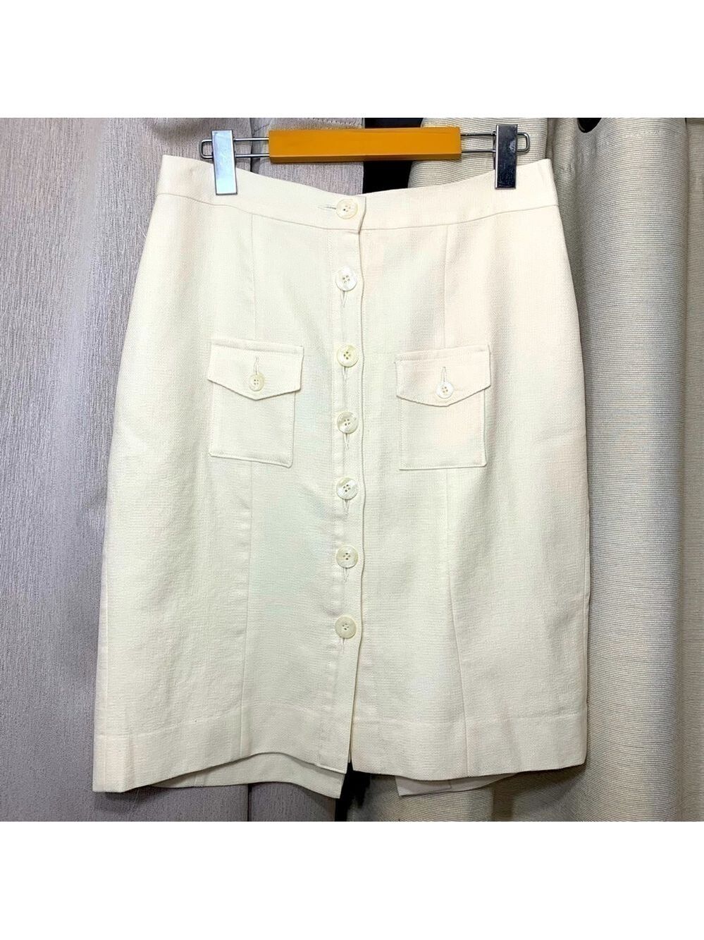 Cin Cream Button Front Skirt Woven Sz 30 Feminine Minimalist Closet Staple